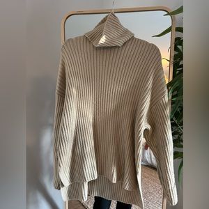 H&M Tan turtle neck oversized sweater Size M